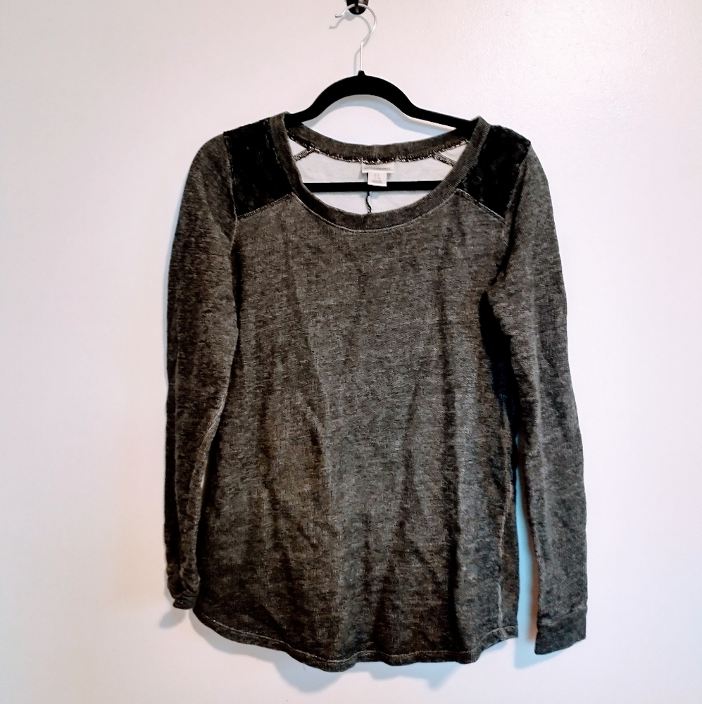 Long sleeve grey top motherhood maternity size small